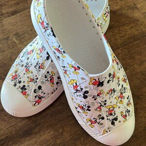 Disney Mickey Mouse Native Slip-On Shoe Sneaker Size J4